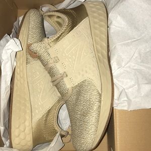 New balance Cruz brand new never worn!!